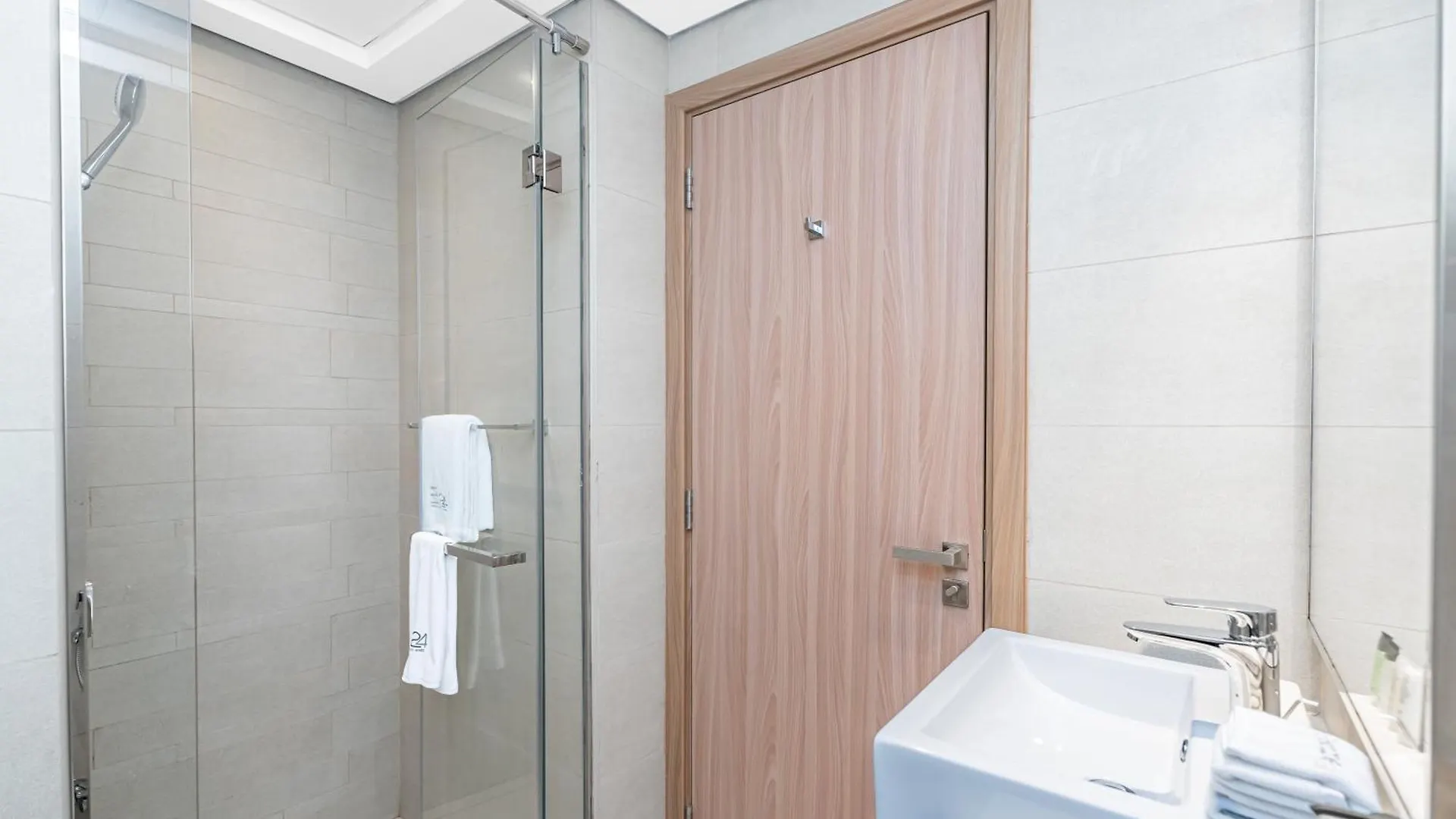 Escape24 Stylish Studio Azizi Riviera 8 Meydan One دبي 0*,  الإمارات العربية المتحدة